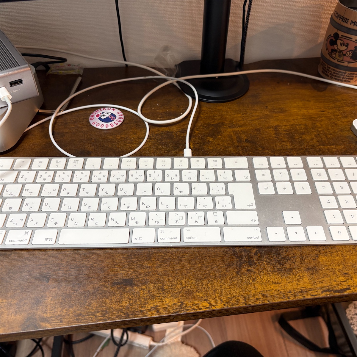 trend_princess_'s tweet photo. シンプルイズベストを体現したAppleのキーボードまじかっくいぃ。。pr