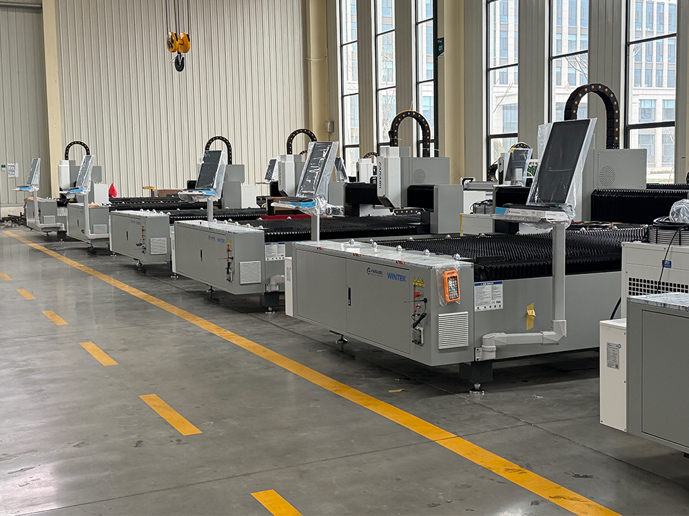 DaisyQiao71942's tweet image. 6 Sets Ready for Delivery
Another successful order completed! 6 laser machines are on the way to Algeria, ready to boost our customer’s production efficiency.
Looking for reliable laser solutions?
📩Contact us today.
#LaserMachine #FiberLaser #LaserCutting #MadeForIndustry
