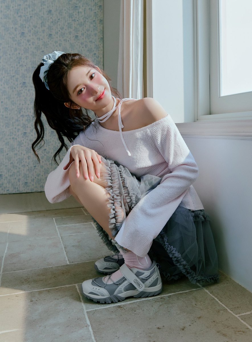 IVE UNIVERSE tweet media