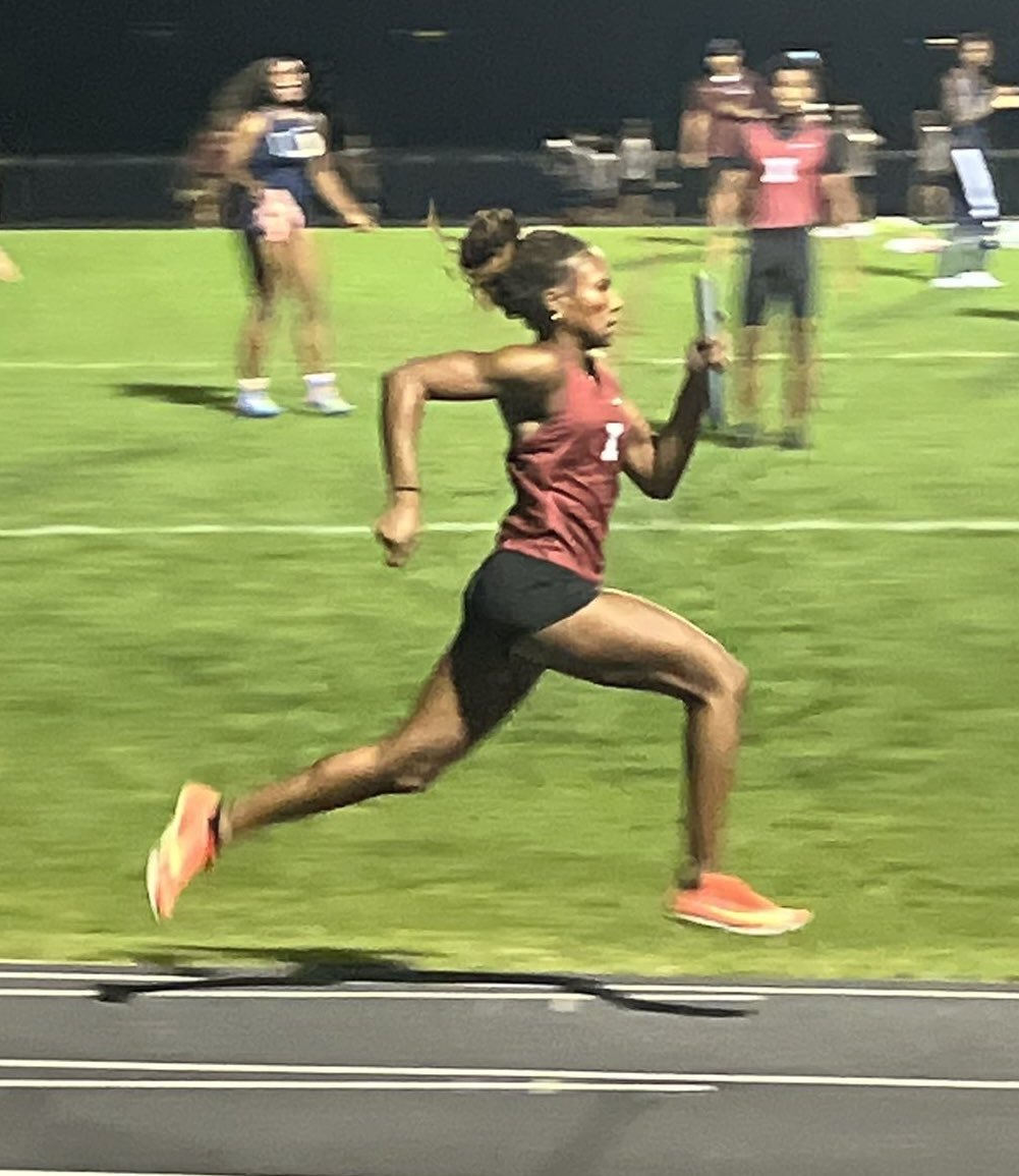OrlandoTrack's tweet photo. OTC Spotlight:  
Mariah Turner CO 26 (unsigned)

Events:
LJ: 5.63m 
TJ: 11.08m
100m: 12:23
200m: 25.19

Future Plans: Mariah plans to compete in college while earning her bachelor’s degree. Her long-term goal is to become a physical therapist helping athletes. https://t.co/mGSDwNMJBm