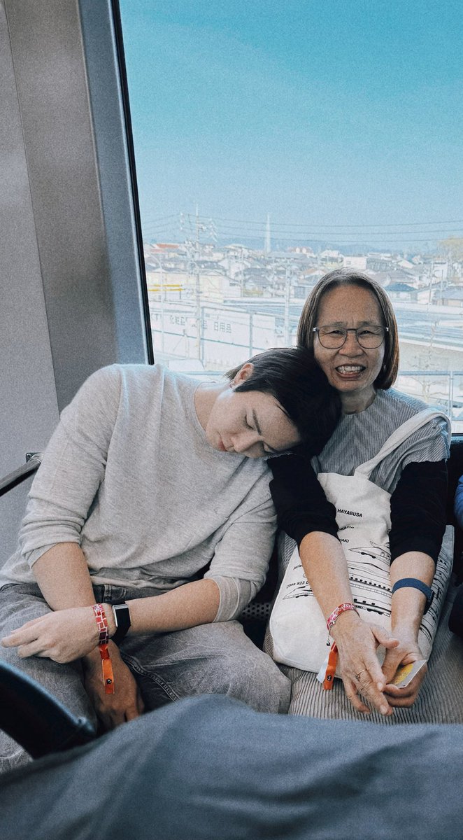 BlackjellyDevil tweet media