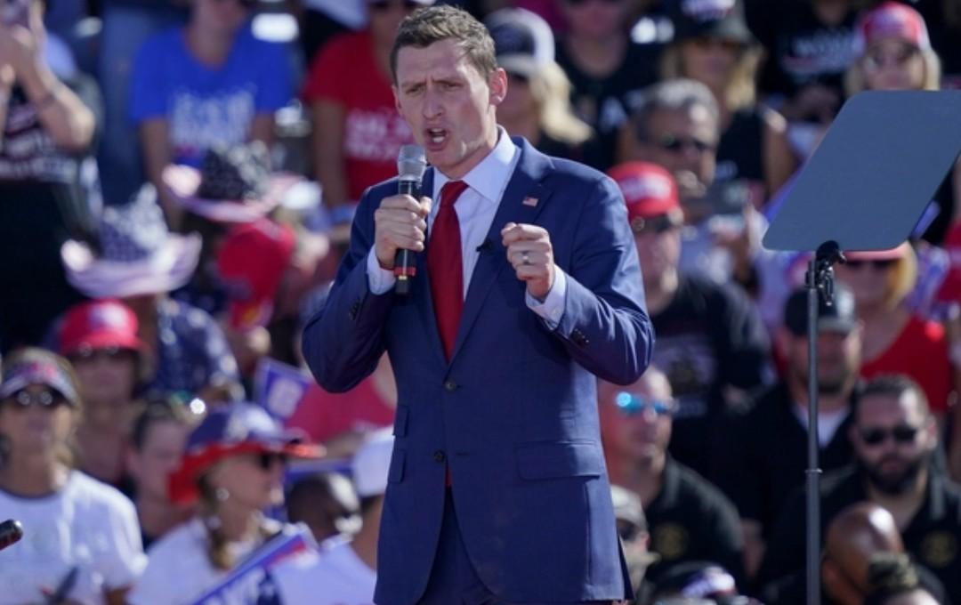 SenatorBlakeMasters tweet media