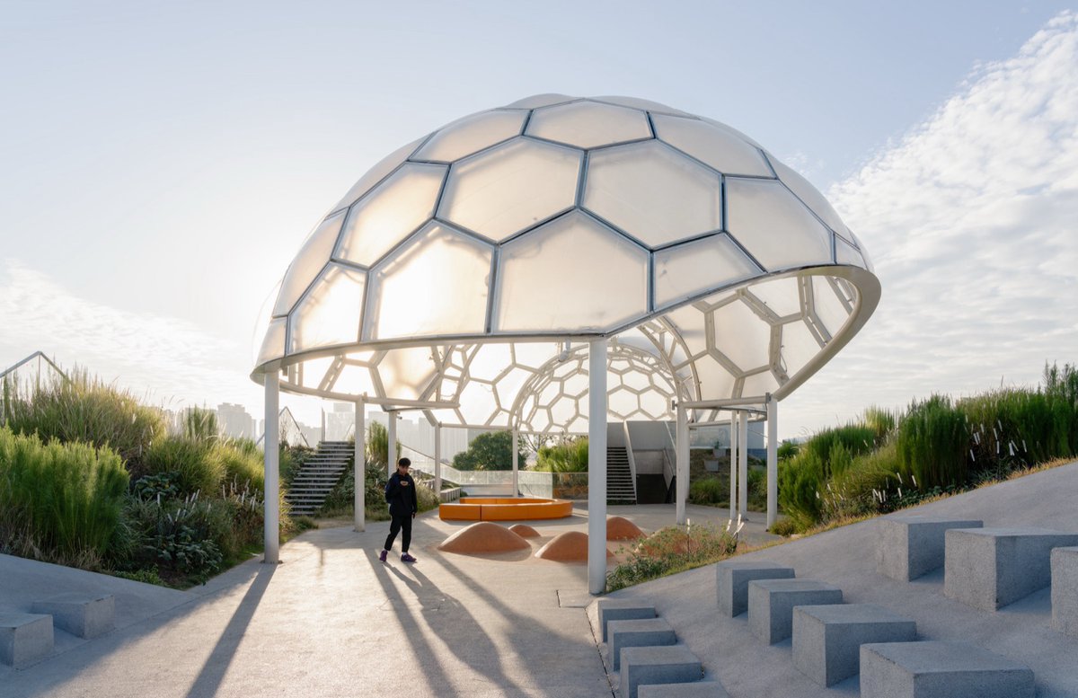 goooodofficial's tweet image. Renovation Design of Yongping Warehouses, Dali Town, Nanhai District by Atelier cnS
“A Wisp of Cloud” Over Huadi River
gooood.cn/renovation-des…
Photo credit: Siming Wu
#architecture #design #architecturaldesign