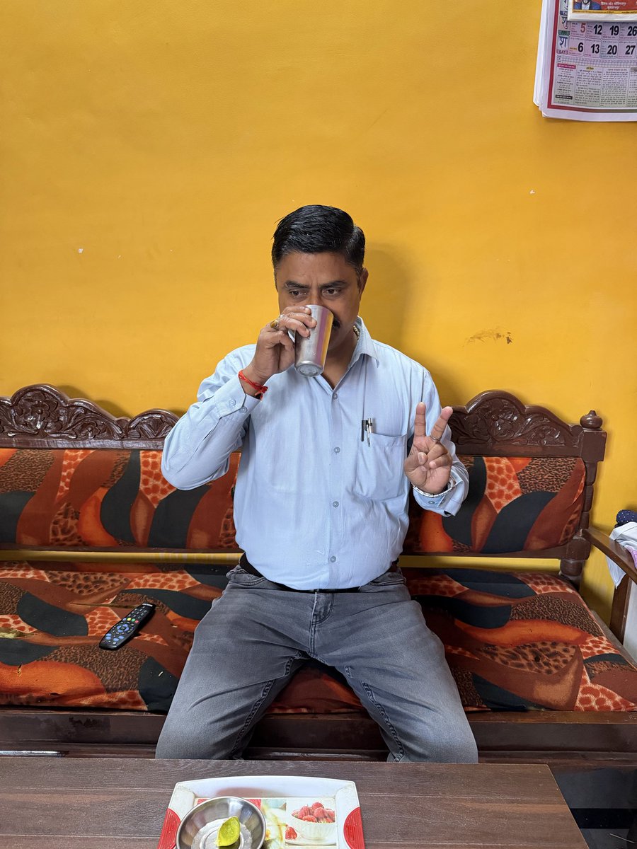 T 1362

503 वाँ गुरुवार :: नींबू पानी
पुरानी पेंशन सभी को मिलने तक अनवरत 
         जय अटेवा जय nmops
              जय गणेश