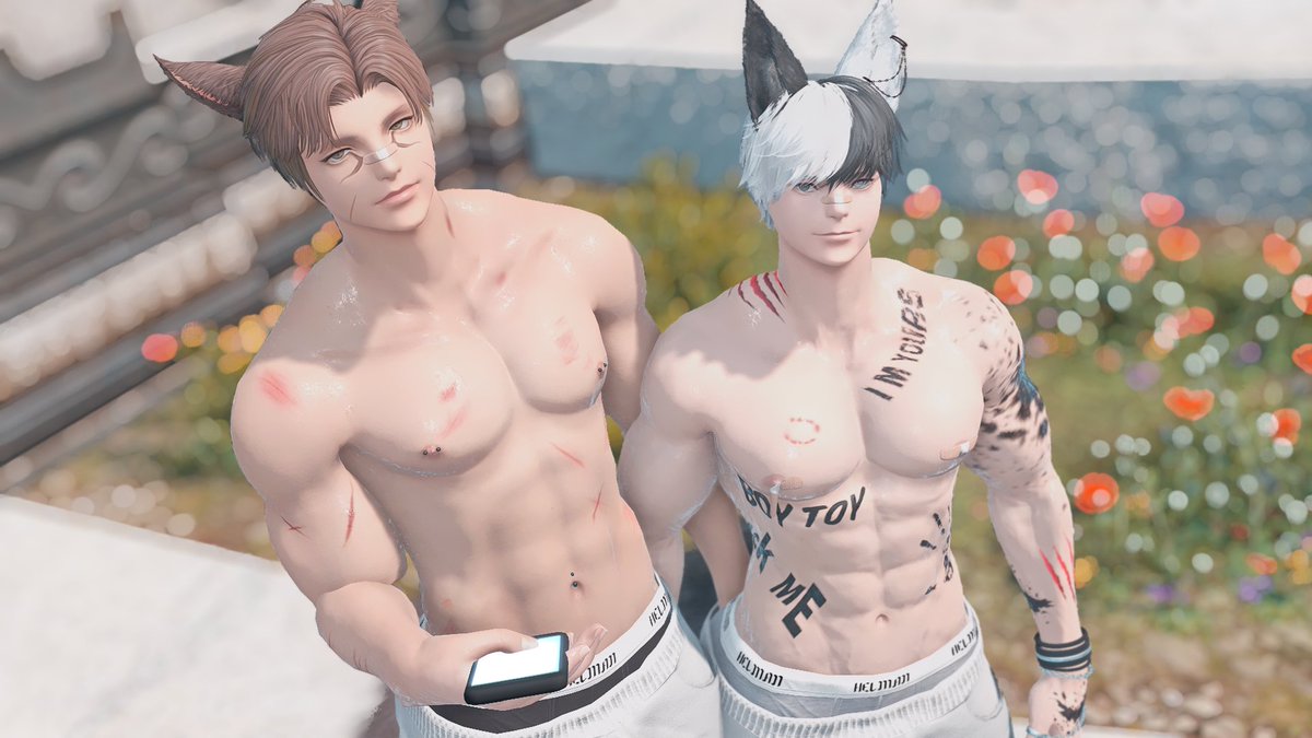 With my big brother~🐱

<a href="/_onlyjaes/">✩ jae ✩</a>