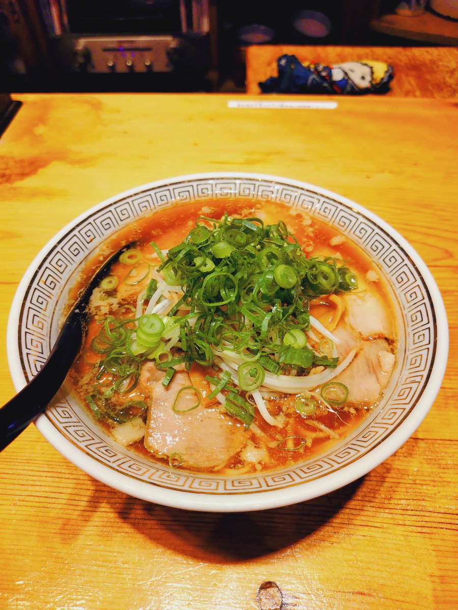 ヨス() tweet media