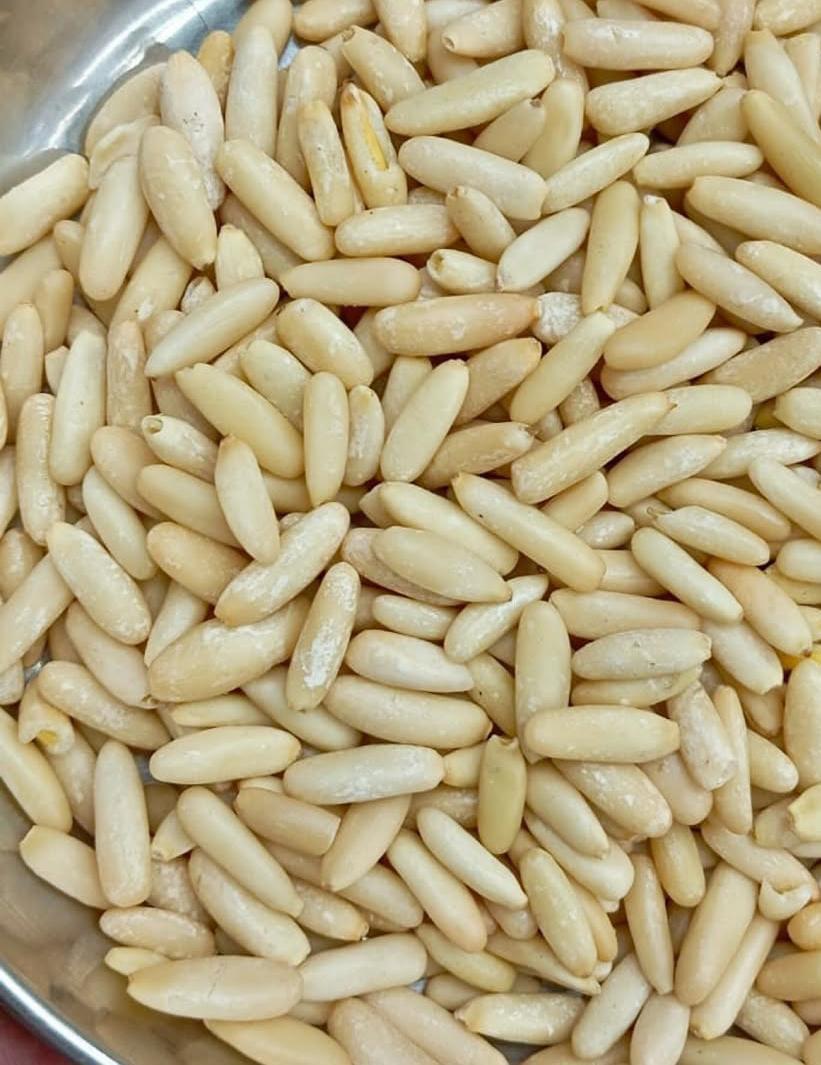asifbhat77's tweet photo. Chilgoza pine nuts
Kashmir https://t.co/q1Kjqf1zbT