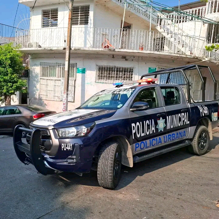 Matan a una Policía Municipal en Acapulco
sintesisdeguerrero.com.mx/2026/04/08/mat…