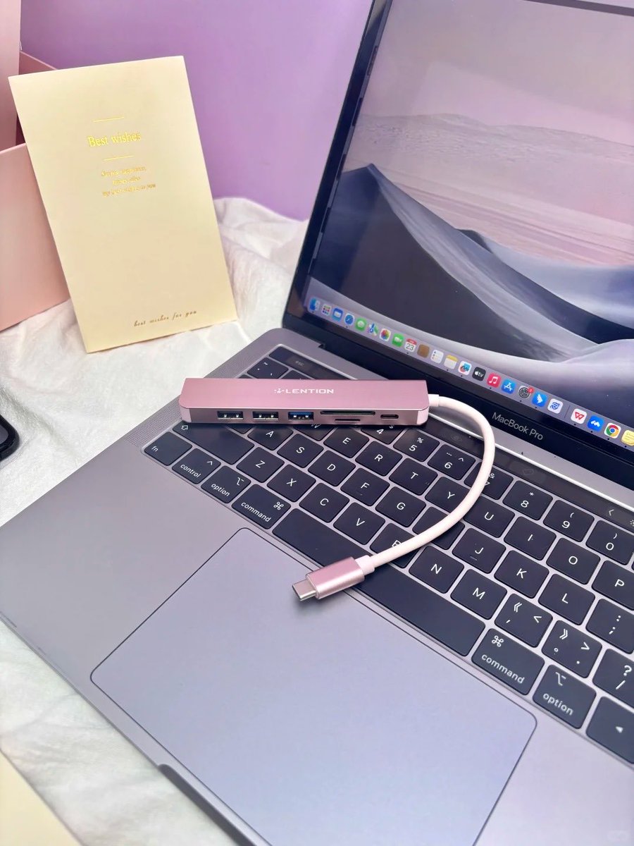 LentionOfficial's tweet image. Power your day, expand your world ⚡🌍
One hub, total control—100W charging, crisp 4K HDMI, fast data, and card access. 🔌
👉 bit.ly/ce18-fb-hub

#USBCHub #Hub #USBCAdapter #MacBookAccessories #TechGear #TechDeals