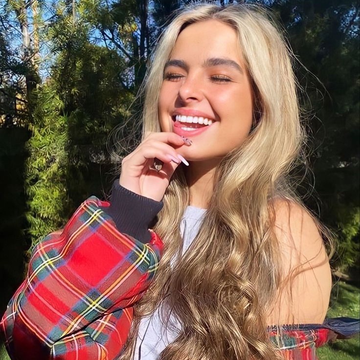 marie antoinette tweet media