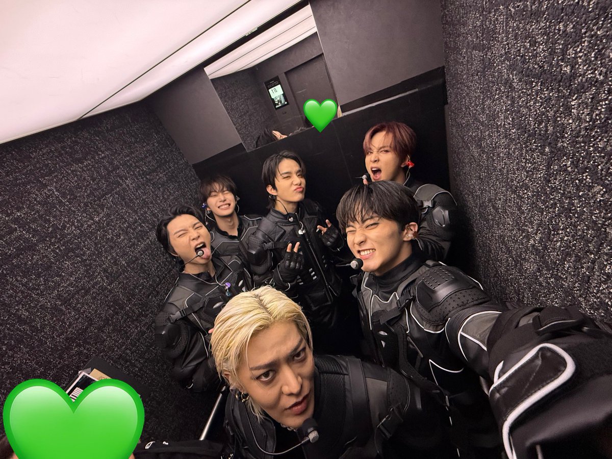 nura ℘ tweet media