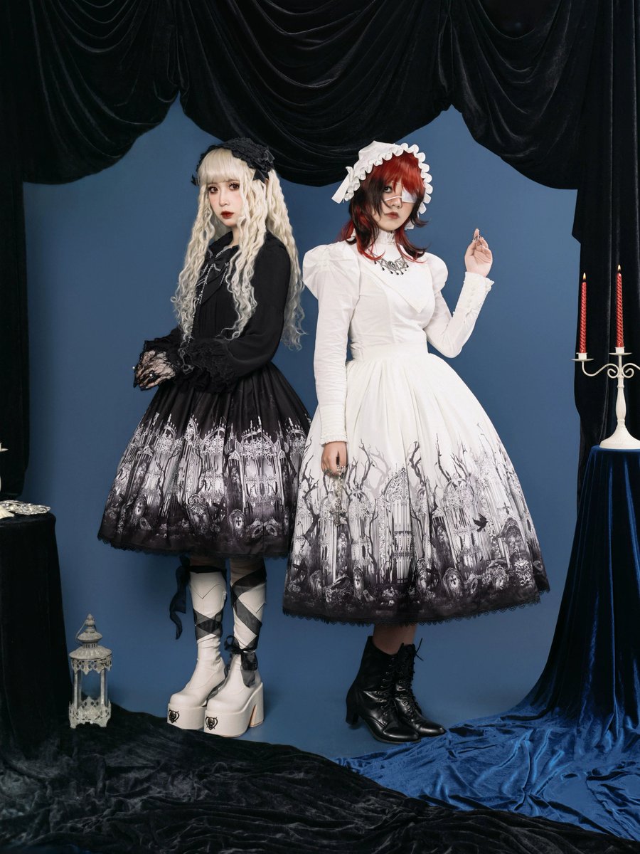 42lolita_'s tweet image. New🔥Raven Cemetery - Gothic Lolita A-Line Skirt Cemetery Printed

📅Pre-order ends Apr 18, 2026

Regular tulle or corset 🕯️
Each version hits a different mood
One skirt many vibes ✨

Purchase link: 42lolita.com/products/gothi…

#GothicLolita #DarkAesthetic #GothStyle #LolitaSkirt