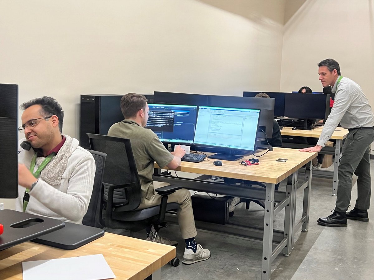 EdwardsAFB's tweet image. New Edwards Flight Test #Engineering Lab meeting intent to safely speed integration and results of #USAF developmental test.. because the warfighter cannot wait. 

How this investment is enhancing #aerospace technology- edwards.af.mil/News/Display/A…

@HQ_AFMC