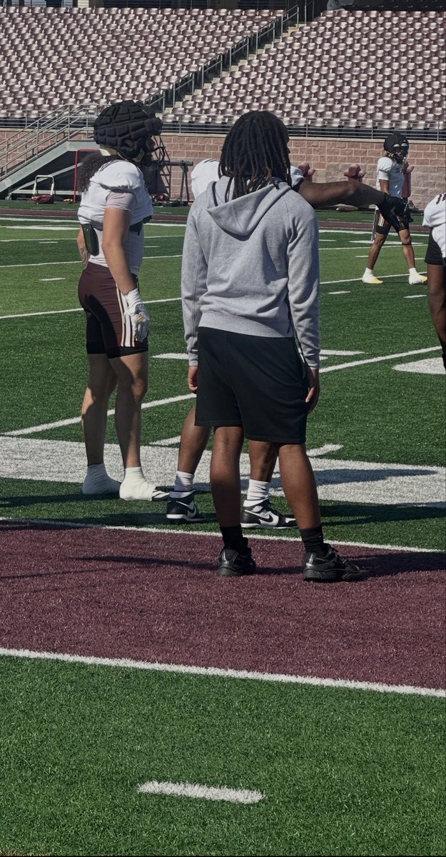 KadenJ111's tweet photo. Great experience getting out to @TXSTATEFOOTBALL spring practice today.
Learned a lot and enjoyed the energy of the program.

@RattlerUp @jwalshrattler @CoachJ_Allen @Coachdub_940 @coachcogdill @BamPerformance @PrepRedzoneTX @iam_alinedouard @LoneStarPrepsTX @JButler_210 @SportPrepX