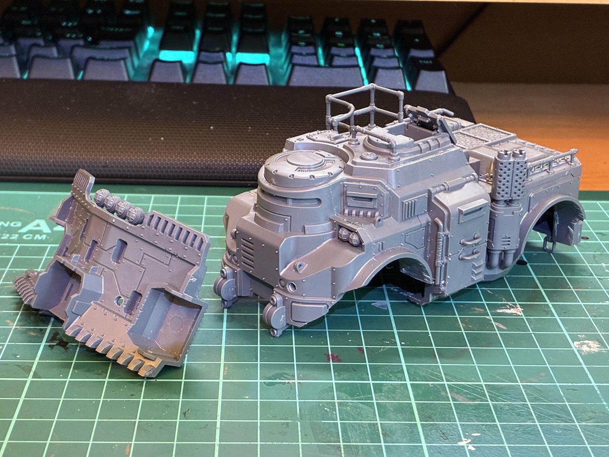 ブロメリア tweet media