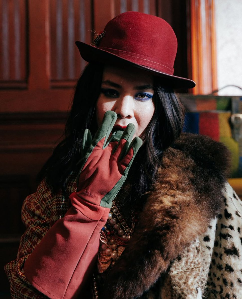 mitski files tweet media