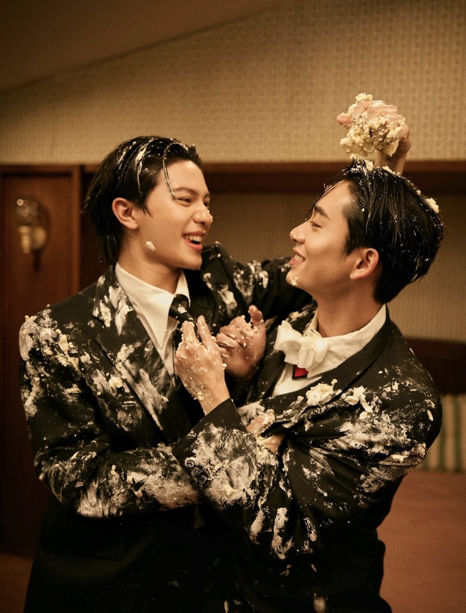 star 🍓🍷 tweet media