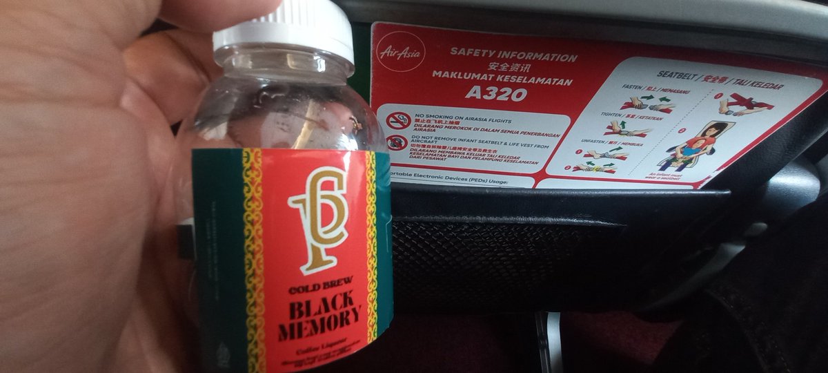 nr_qc's tweet photo. Cold brew yang paling enak sejauh ini https://t.co/HMWgw8Sl5Z