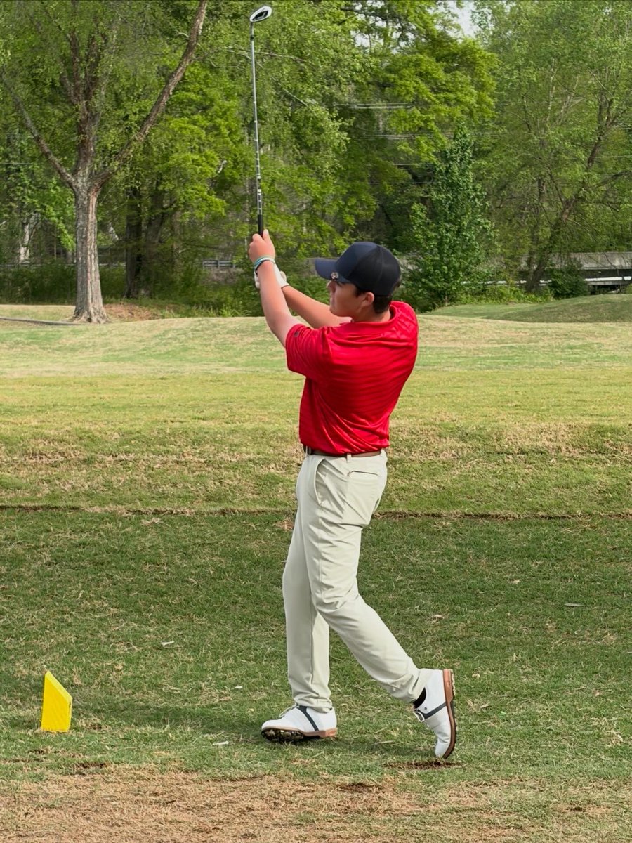 BhpGolf's tweet photo. BHP (167) drops two against Powdersville (147) and Travelers Rest (159) at Smithfield CC. Lowest scorer for the Bears went to Sullin Branyon (38). https://t.co/Z3PC3SDpCg