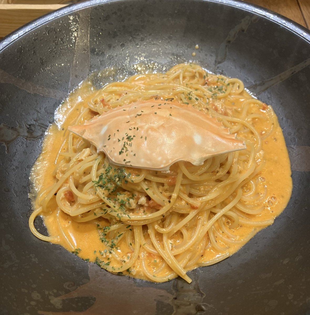 ペロン tweet media