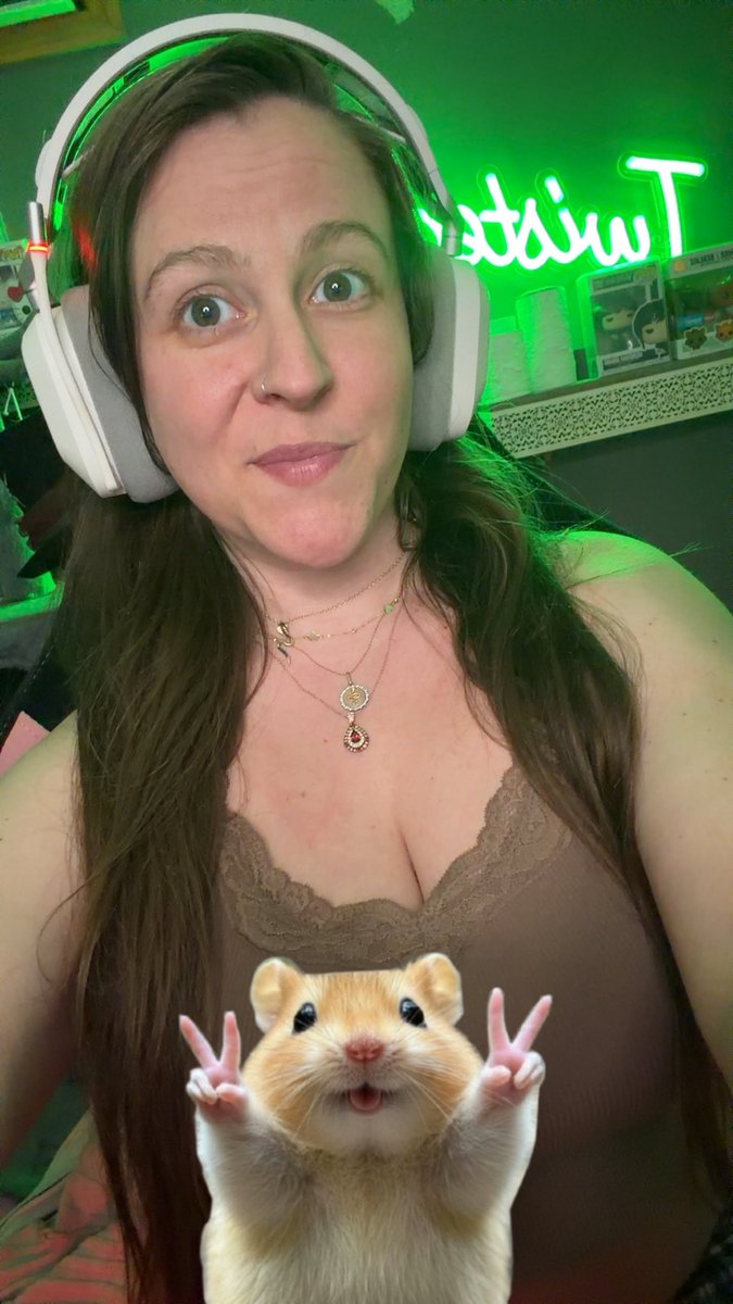 TwistedBootyttv tweet media