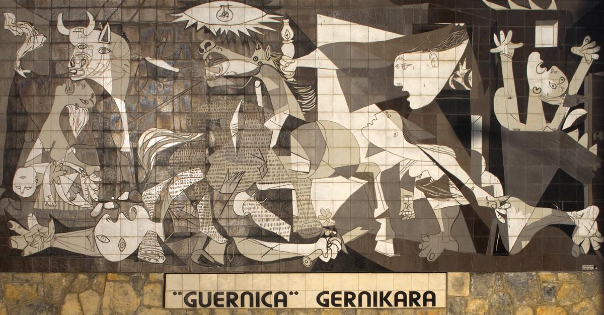HistoryMattersX's tweet photo. @MarinFavre @so_contrary 🖼️#Gernikara #Guernica
Tu connais l'histoire de la peinture, Marin.
Pendant longtemps, la gloire n'est revenue qu'à #Picasso.
Maintement, les historiens de l'art reconnaissent que Dora #Maar était la collaboratrice créative essentielle dans ce tableau.
https://t.co/jdTcJ0l4jA https://t.co/Vu0U4ihdTo