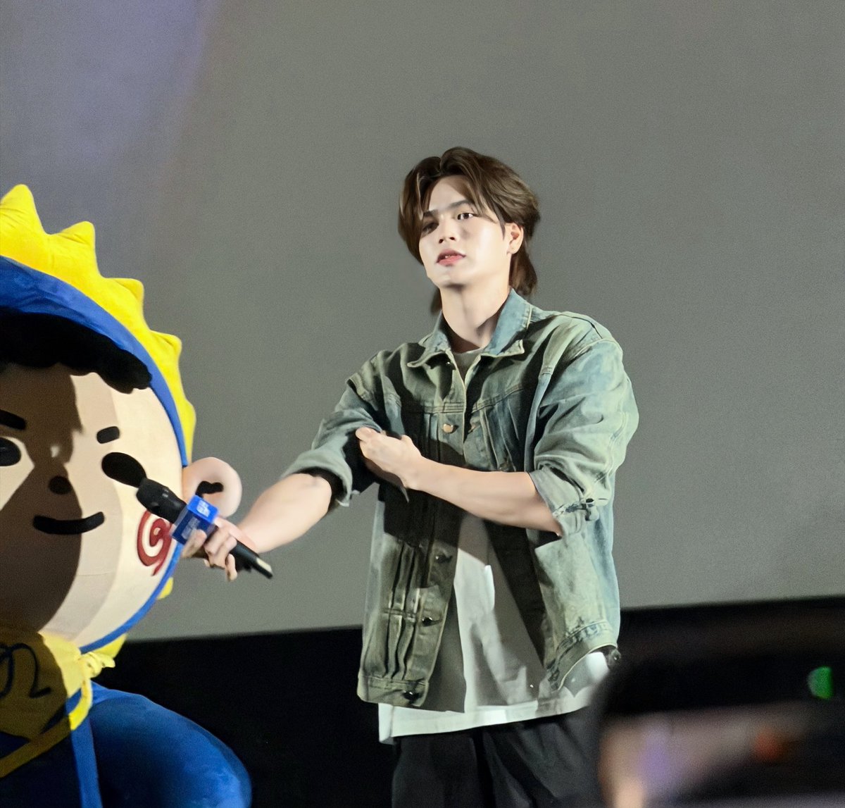 미มี่ tweet media