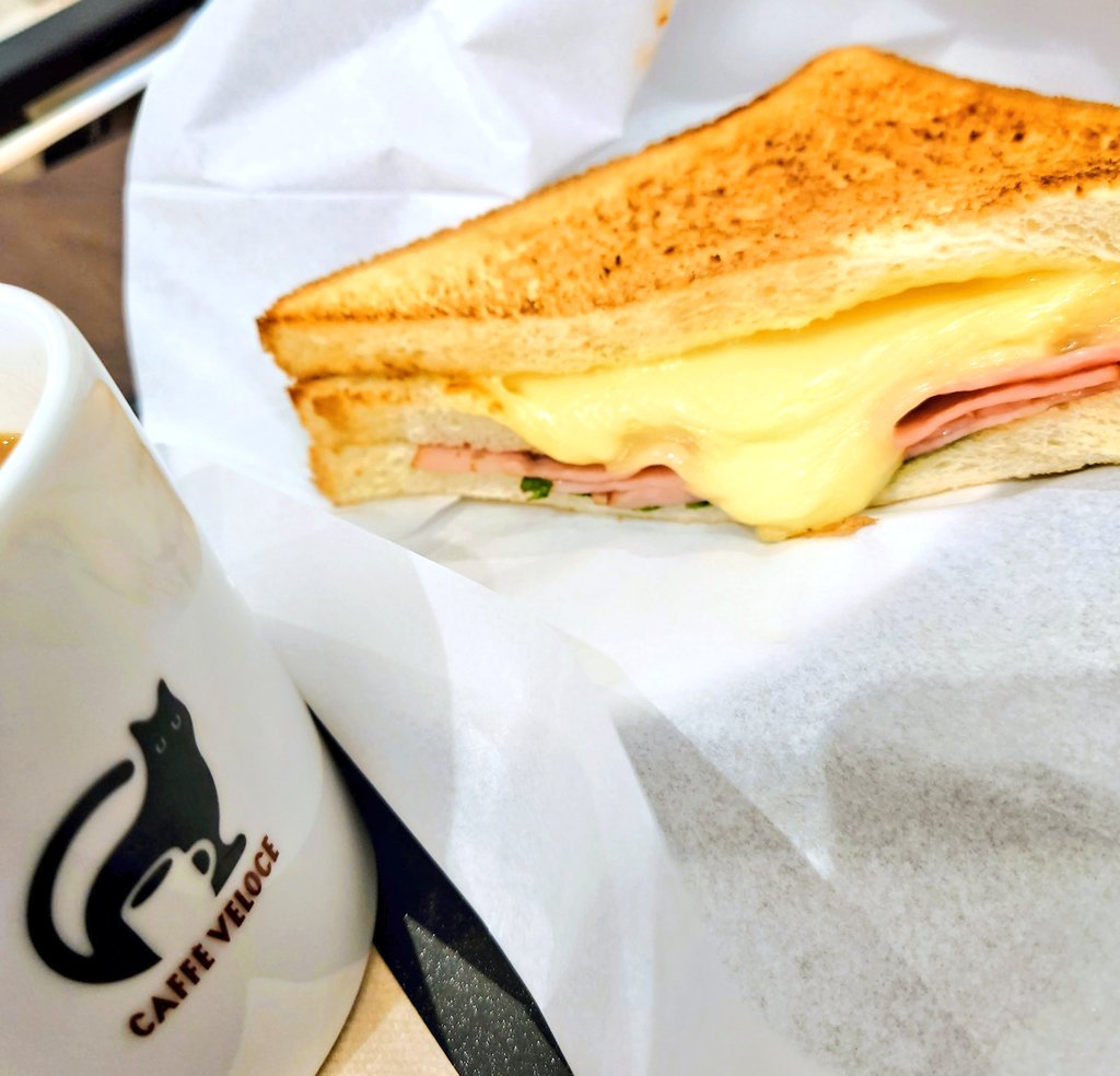 桜川未央 tweet media