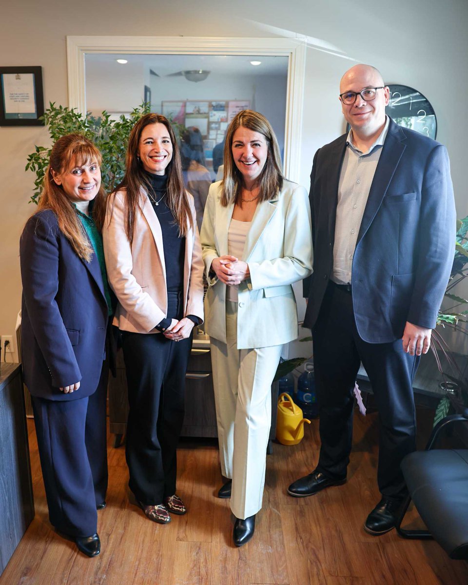 Danielle Smith tweet media