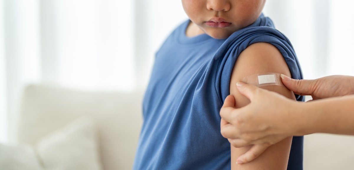 NewsMedical's tweet image. New European study: Flu vaccines offer strong protection for kids 👧🧒, with best results against influenza B and H1N1.  H3N2 remains tougher to tackle. news-medical.net/news/20260408/… #FluVaccine #Pediatrics #PublicHealth @AmerAcadPeds