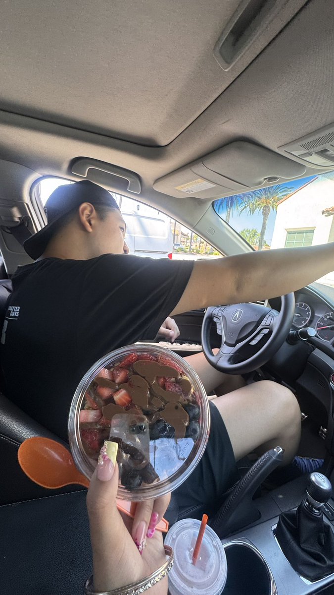 bella2manybaes's tweet image. great day today #friendship