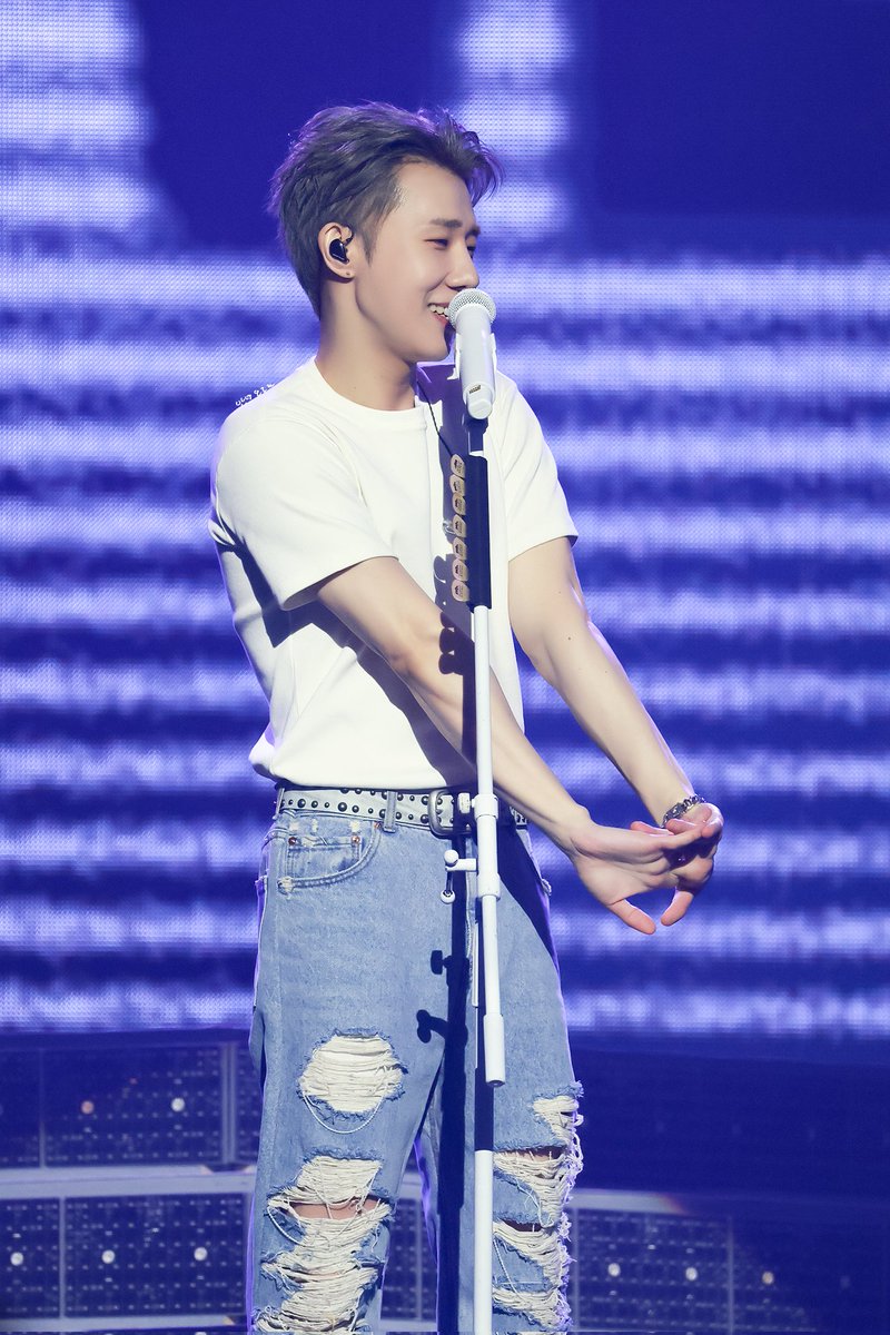 안녕, 오로라 tweet media