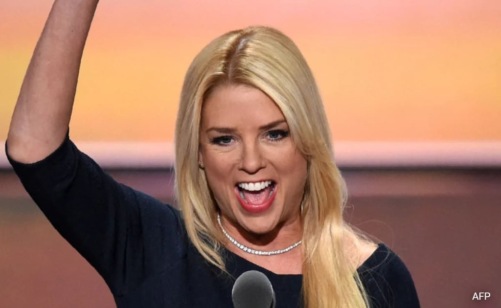 Occupythegetty1's tweet photo. BREAKING: Former Attorney General Pam Bondi will no longer appear before the House Oversight and Government Reform Committee next week to answer questions about Jeffrey Epstein’s child trafficking network.

#everyone https://t.co/kZnUfrnmi5