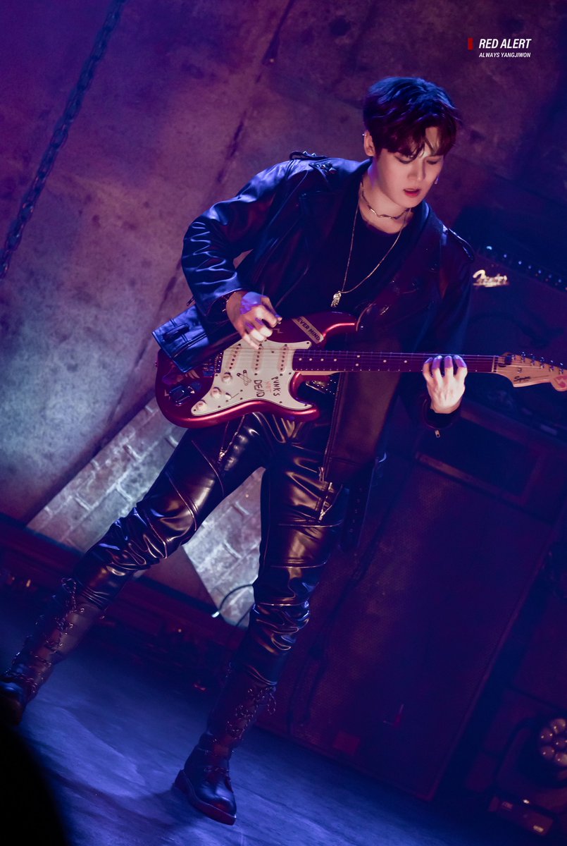 RED ALERT tweet media