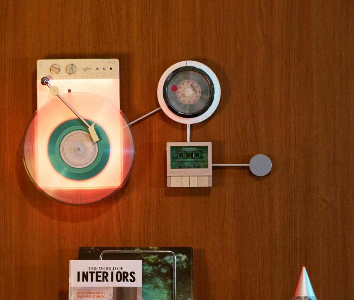 daily_gadget_jp's tweet image. TRETTITREのモジュール式プレーヤー、レコード・CD・カセット3台セットが399ドルで登場！あなたの壁がレコード棚になる
daily-gadget.net/crowdfunding/1…
#デイリーガジェット #kickstarter