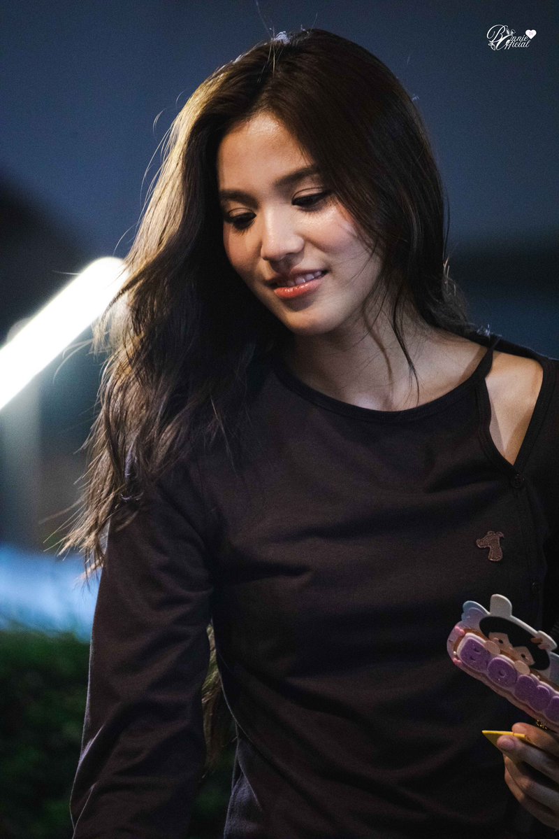 Bonnie Official TH tweet media