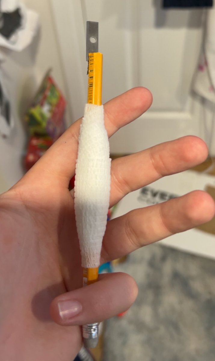 𝓯𝓻𝓮𝓪𝓴𝔂 zane julien of shedtwt tweet media