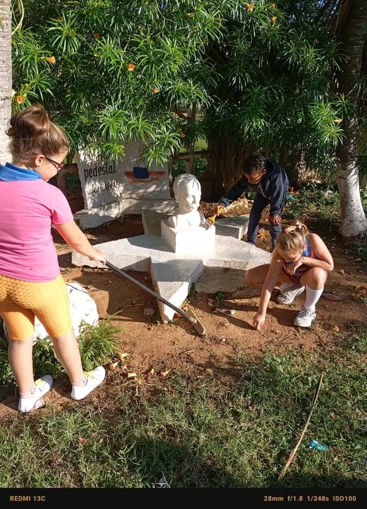 YaneisyO32304's tweet image. Nuestros Héroes nunca serán olvidados por nuestros niños.
Institución Educativa "Paquito González Cueto #MatancerosEnVictoria
