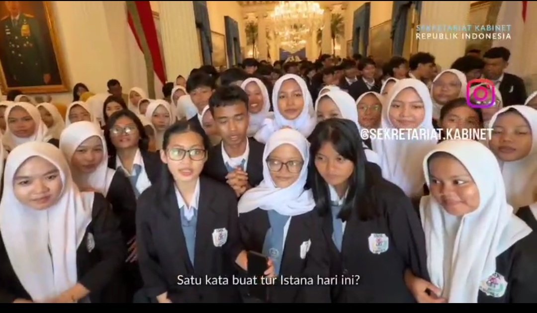 TERIMAKASIH Bpk Presiden Prabowo Subianto   memberi kesempatan siswa-siswi  sebagai Generasi Penerus Bangsa  boleh mengunjungi Istana Merdeka

<a href="/YandriSusanto/">Yandri Susanto</a> 
<a href="/KemensetnegRI/">Sekretariat Negara</a>

#BPSDMKementerianDesaPDT
#TerimakasihBapakPresiden 
#IstanaMerdeka #MemupukNasionalismeAnakBangsa
