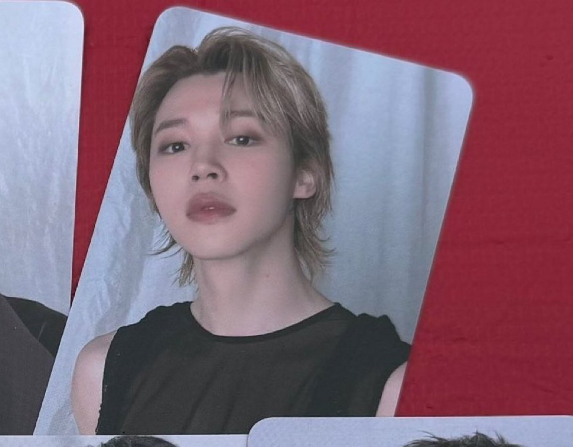 minyoongiglazer's tweet image. He kinda looks like that bisexual from txt 💜