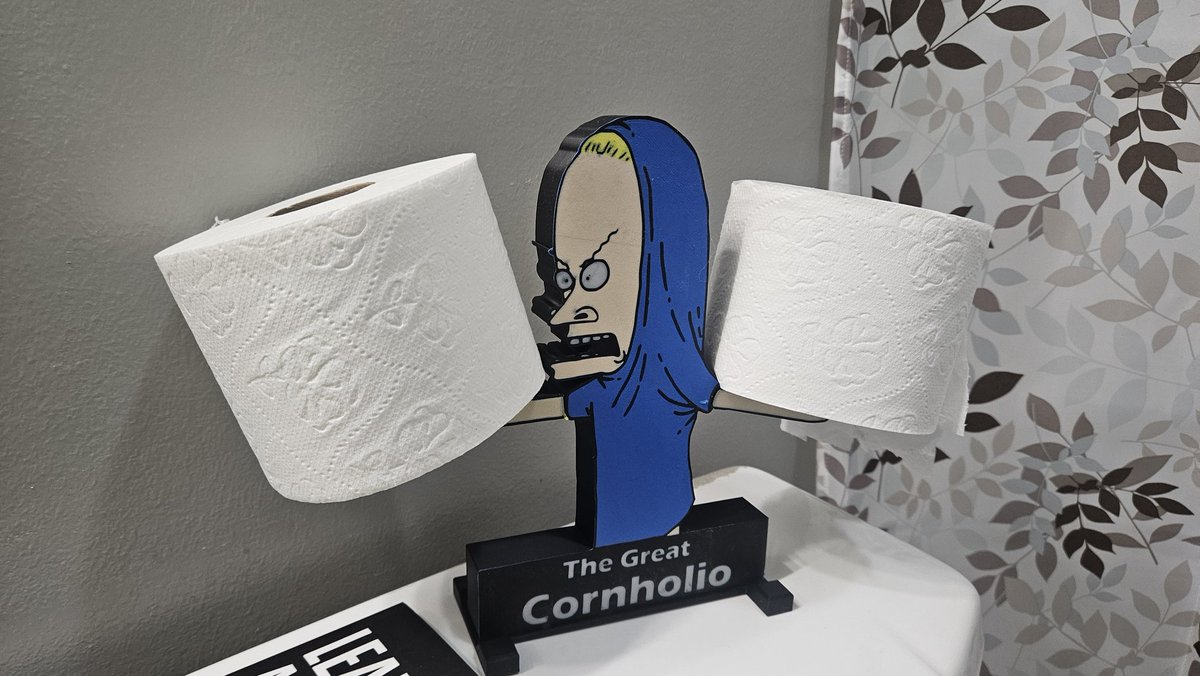 Nolo4dolo's tweet photo. But we printed a few that are decent https://t.co/UeiZbrEzzX