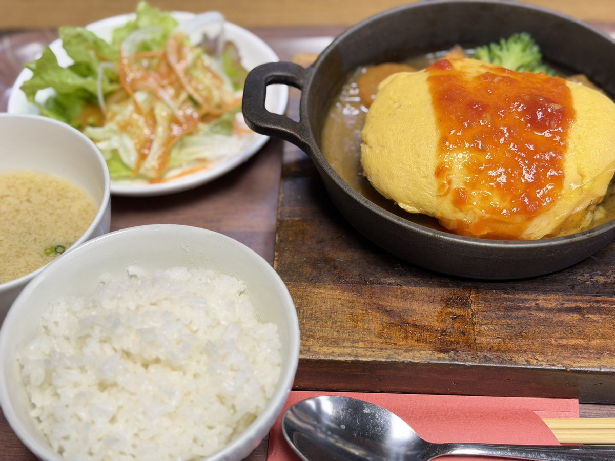 sfc_saijo's tweet image. 今日の昼飯ですよー

#昼飯 #ハンバーグランチ #Bon #西条