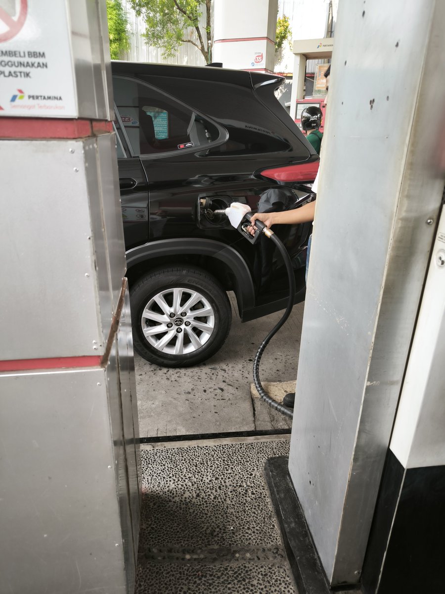 Tukang Mobil Mobilan tweet media