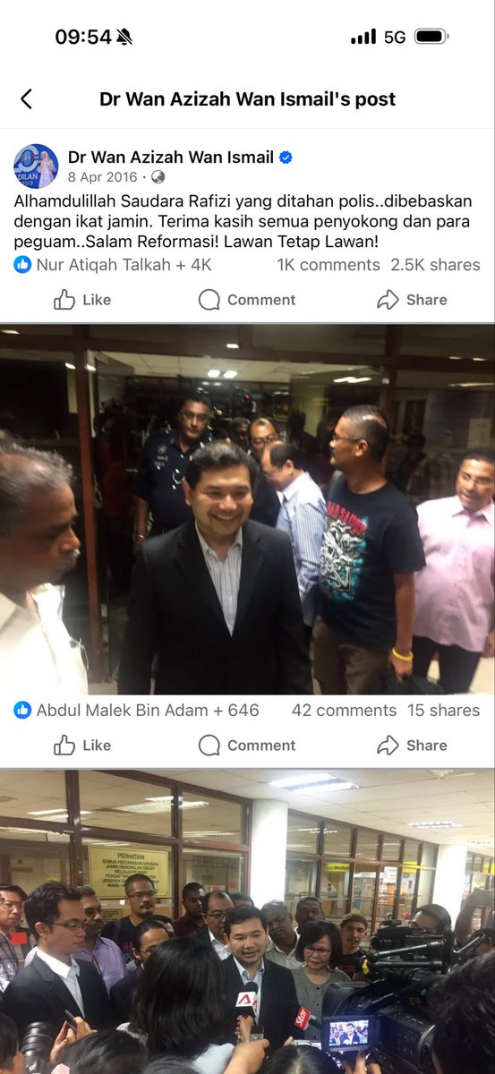 FaizalR98528's tweet photo. Ini sebahagian daripada episode yang panjang… 

Kisah 2016 bersama @saifulramli & rakan-rakan peguam lain membela #RR

Masa ini rambut berikat tocang kuda lagi sampai kak wan selalu bising & tanya “kenapa awk suka ikat rambut Faizal??!!” Bengang dia 😂😂

Maaf K.Wan, kali ini perjalanan kita berbeza. Saya menentang suami kak wan setelah kami melihat dia tidak lagi membawa perjuangan Anwar Ibrahim yang dahulu ketika kita bersama. 

#RR
#RafiziRamli