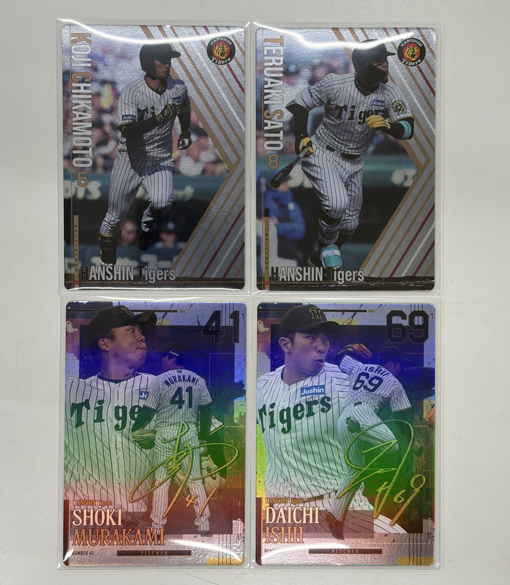 みーも tweet media