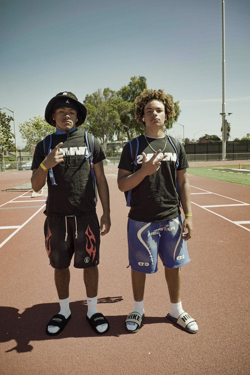 2 H U N N I T tweet media