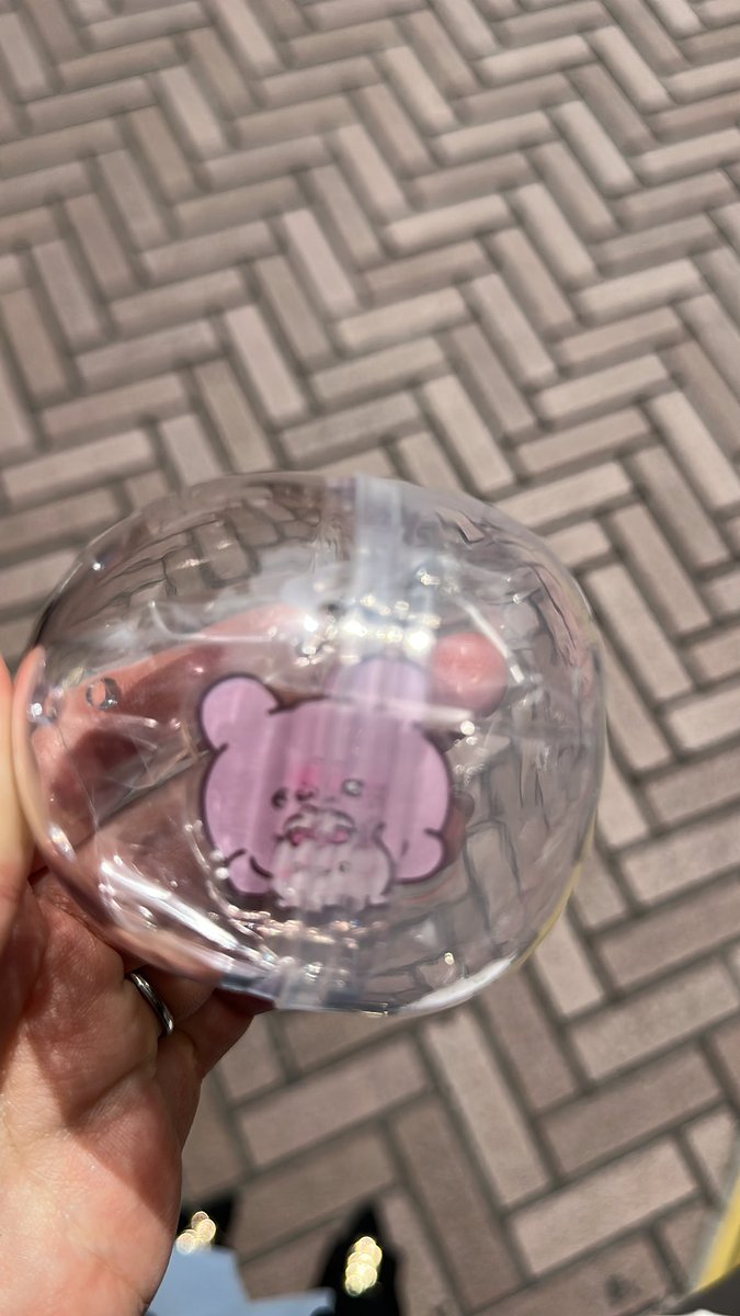 25222I's tweet photo. 【交換希望】らぶいーず　アンブレラチャーム

求
・すもっぴ ぴょんちー　ペア両種
譲
・ぴょんちーすもも×2

本日popup会場手渡し、郵送希望。

検索からでもお気軽にお声掛けください。 https://t.co/NVO3yM8Wjp