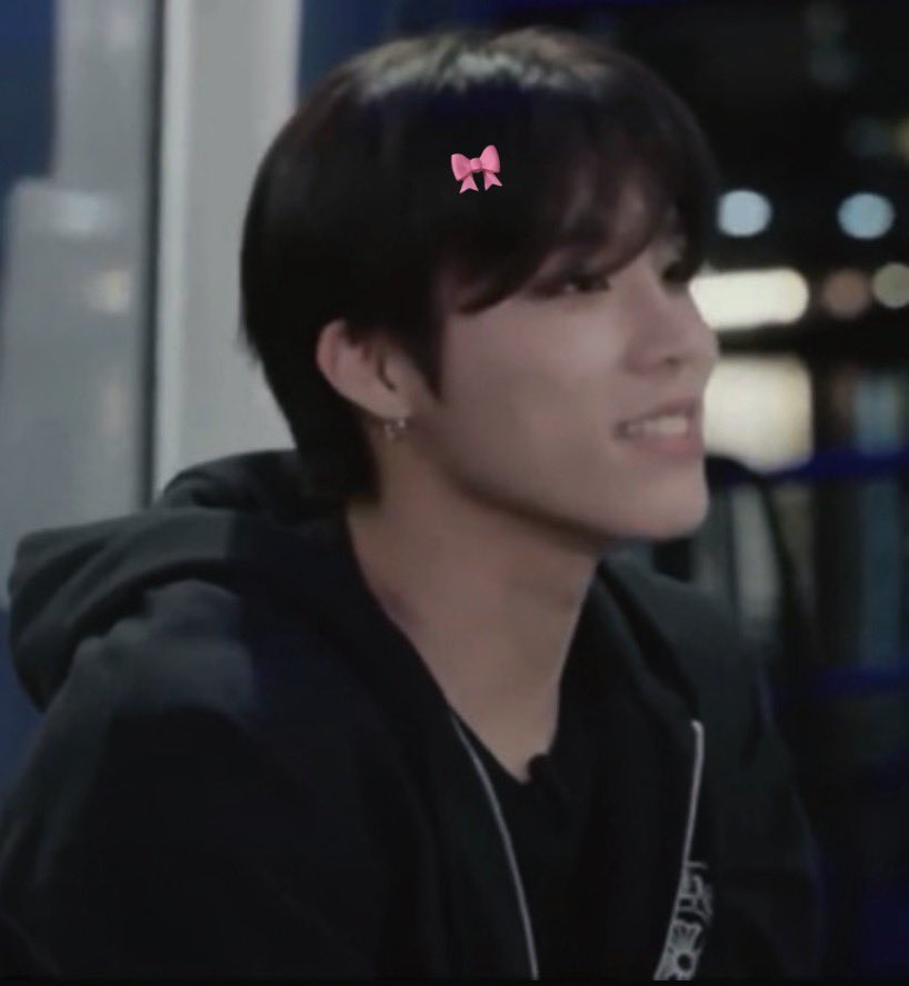 lutowz's tweet photo. prettywoo 🎀 https://t.co/yAxS0nIYaO