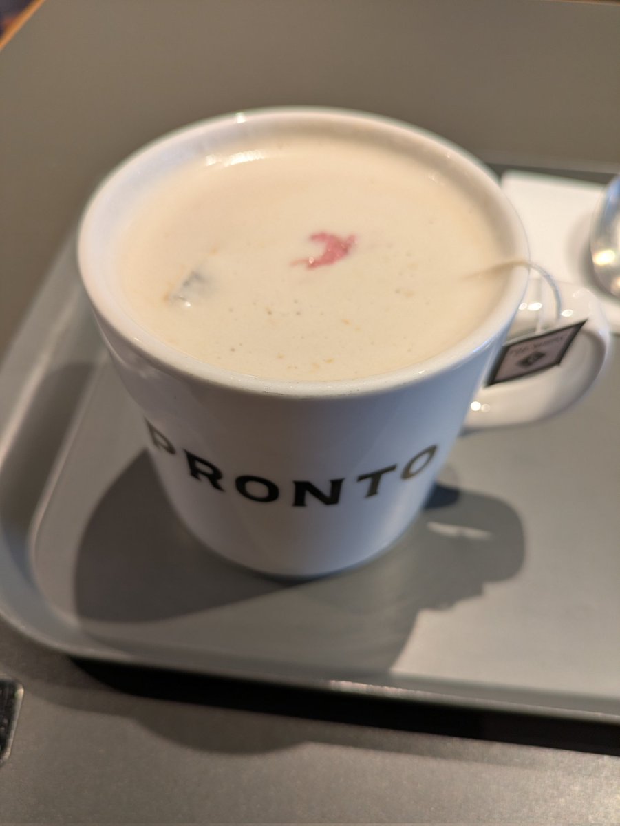 ご飯食べて会場ついた（笑）ちょっとのんびりしとこう（笑）