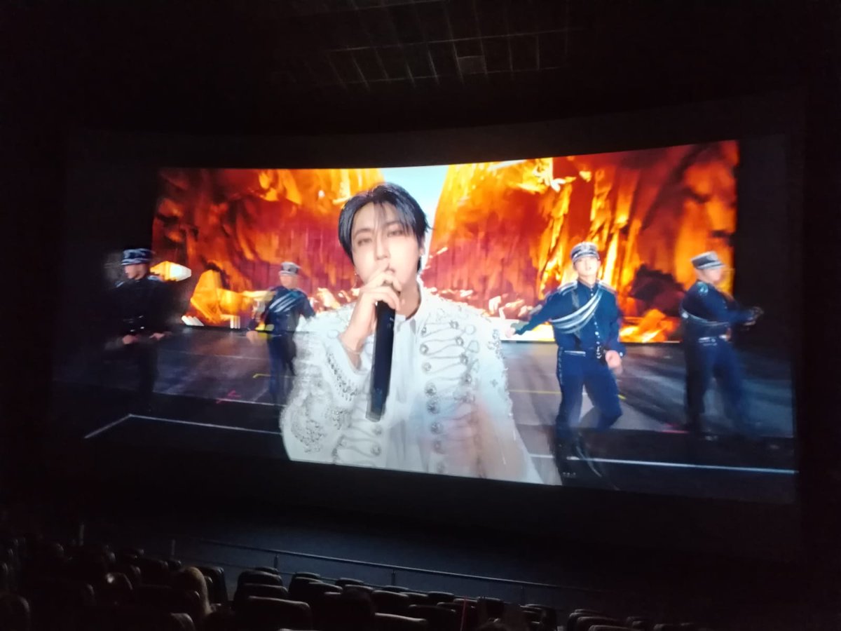 •𝚆𝚊𝚠𝚊 𝚚𝚞𝚒𝚎𝚛𝚎 𝚊 𝙷𝚊𝚗💗 tweet media